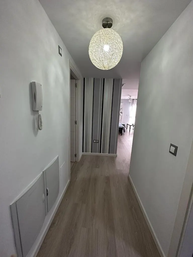 Helena Home مالقة 0*,